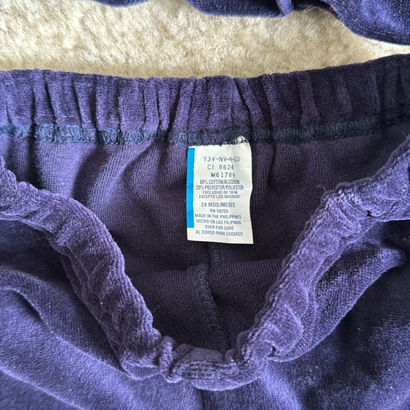 The Mayfair Co girls 2 piece velour outfit 24 months NWT - Picture 5 of 9